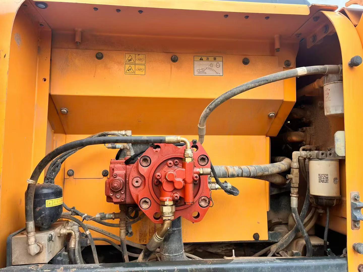 Used Hyundai HX75 Excavator 2015 Model / 7