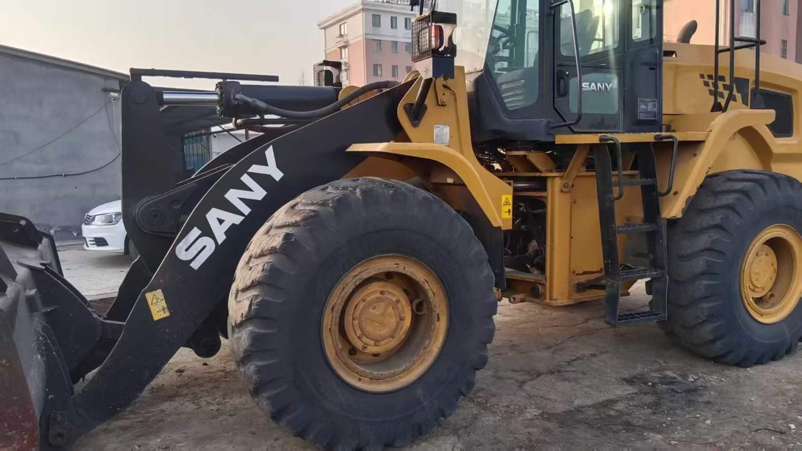 Used Sany SYL956H Excavator 2016 Model / 8