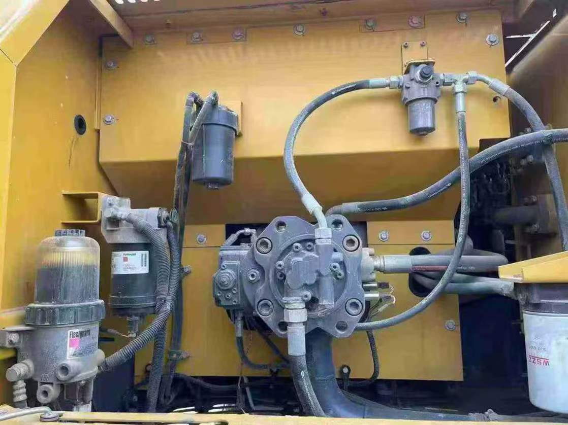 Used XCMG XE3000 Excavator 2021 Model / 5