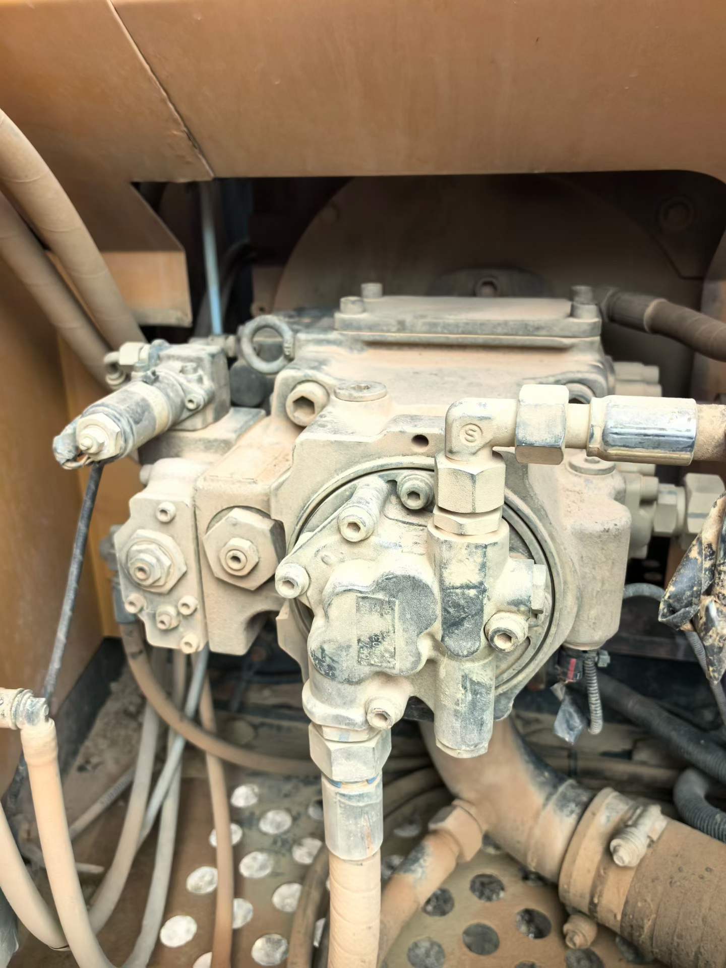 Used XCMG XE55D Excavator 2021 Model / 4