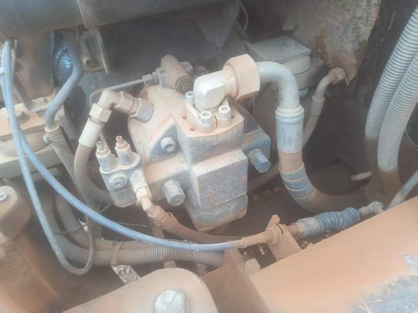 Used Sany SY60 Excavator 2015 Model / 3