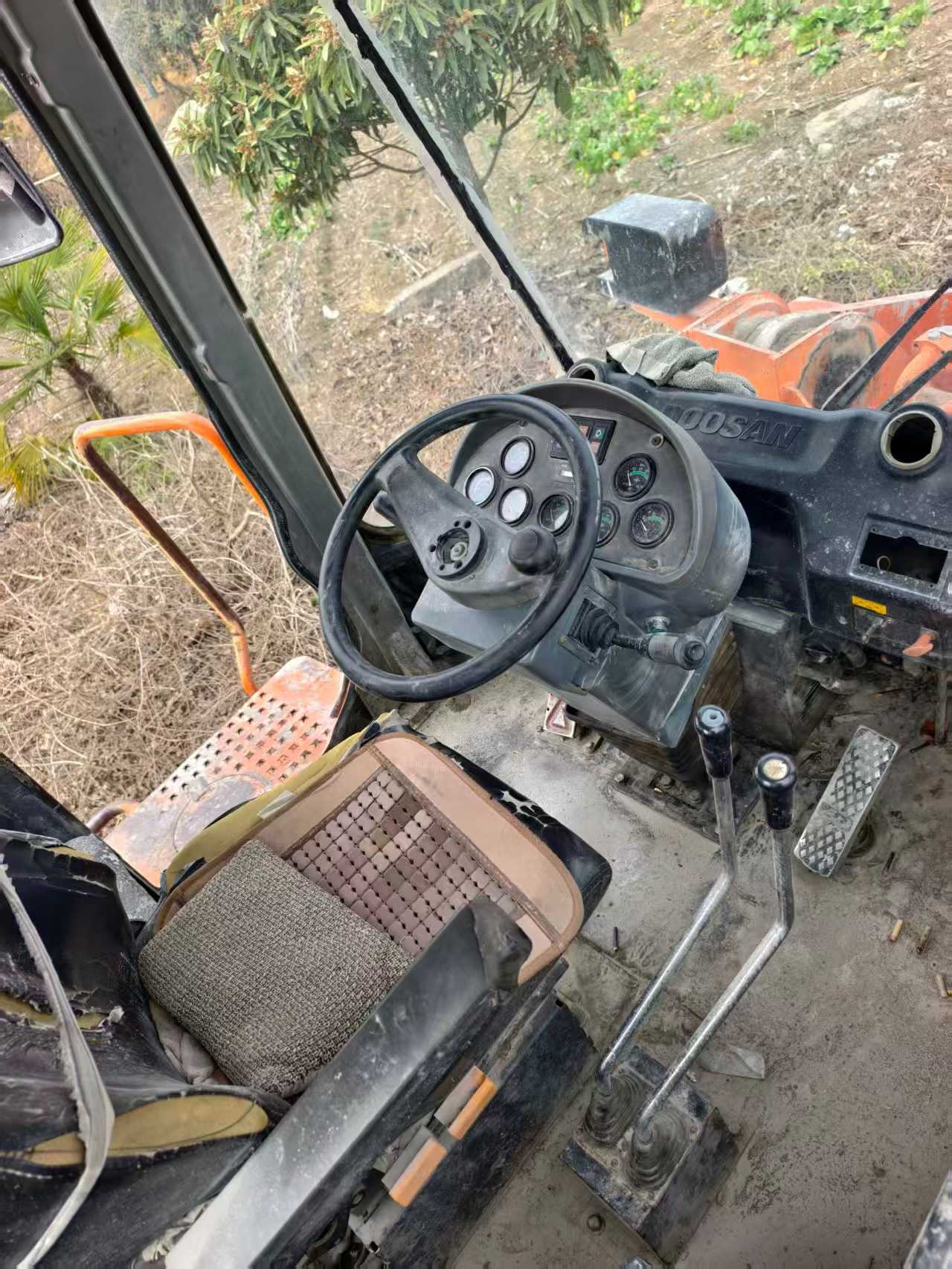 Used Doosan DL503 Excavator 2012 Model / 5