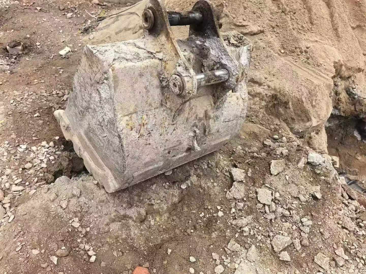 Used Hitachi ZX60-5G Excavator 2014 Model / 7