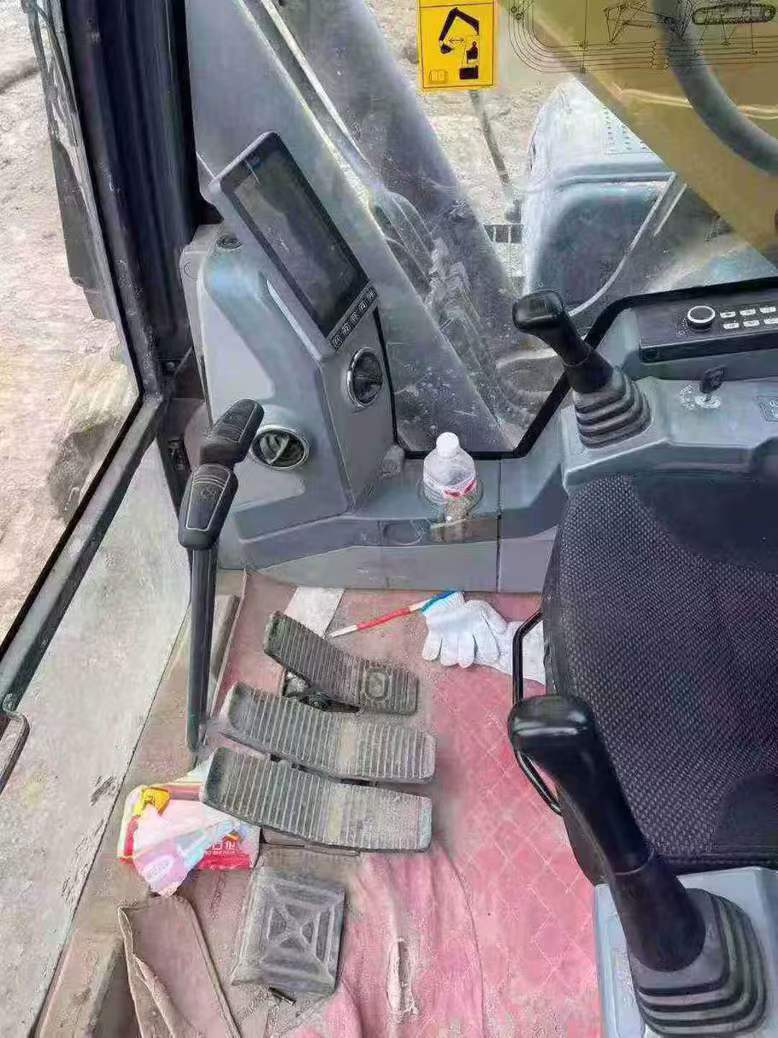 Used XCMG XE3000 Excavator 2021 Model / 7