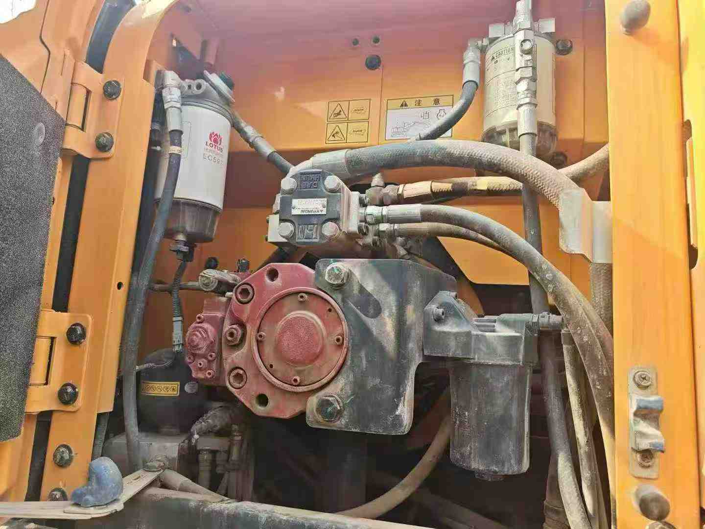 Used Hyundai R150WVSNPRO Excavator 2022 Model / 4