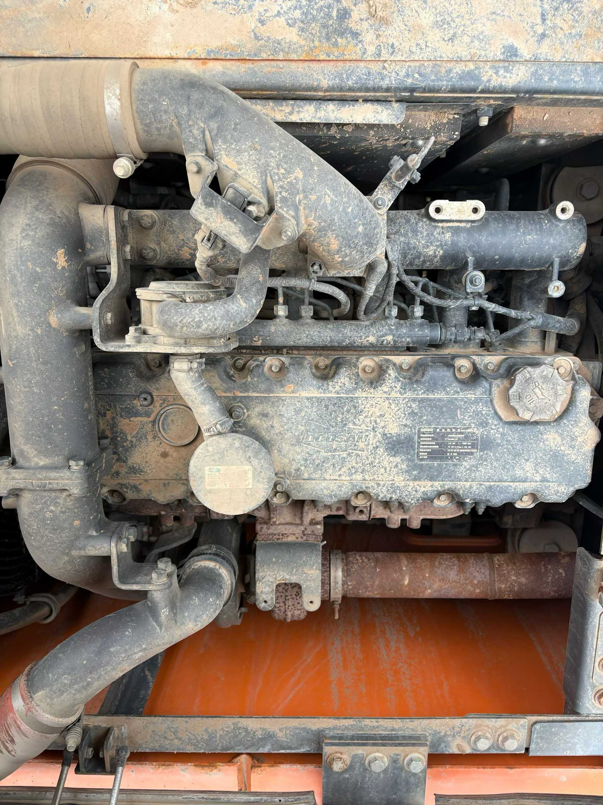 Used Doosan DH220 Excavator 2021 Model / 4