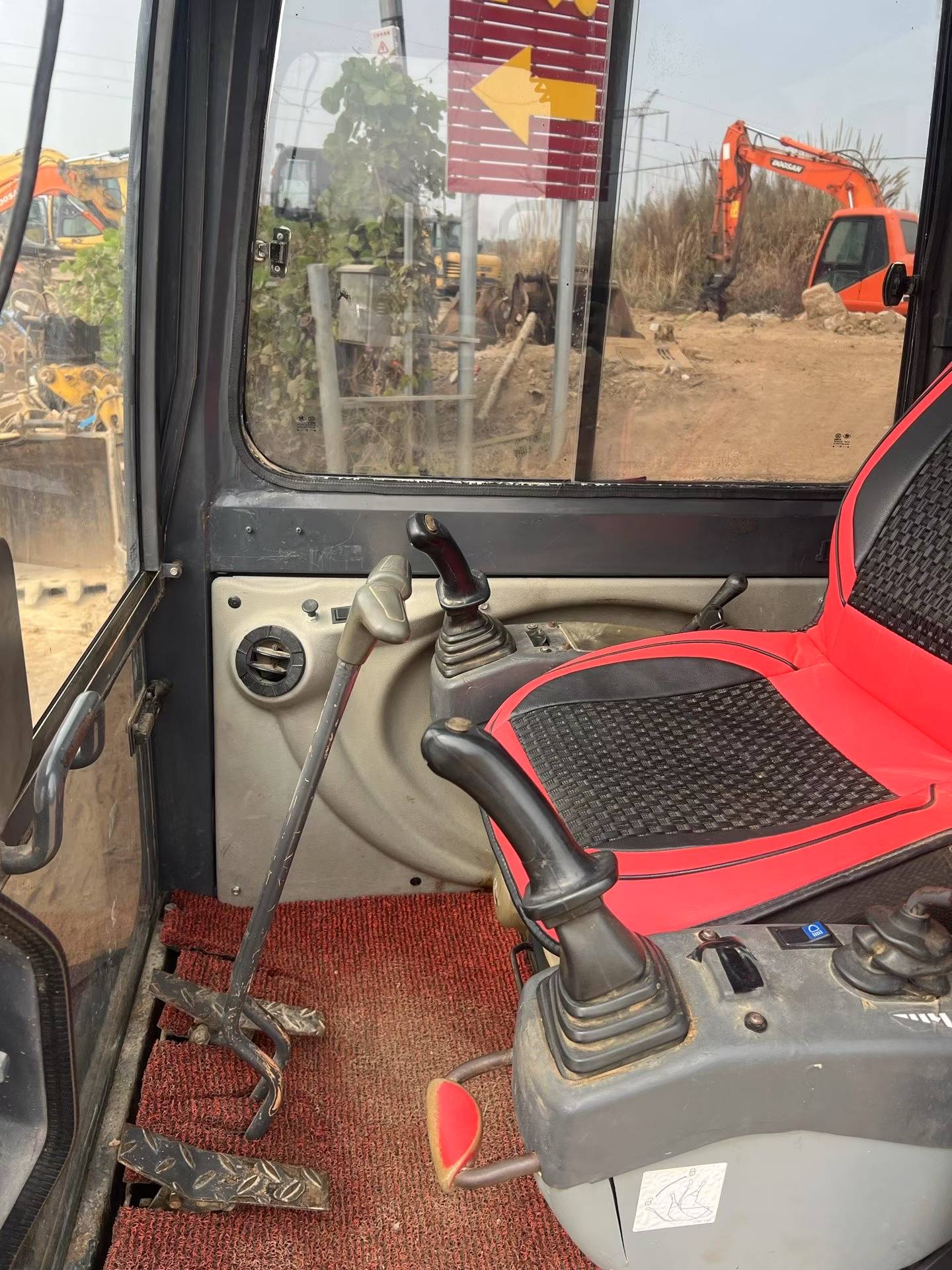 Buy Doosan DX60 Used Excavator / 8 Used Doosan DX60 Excavator 2016 Model / 8