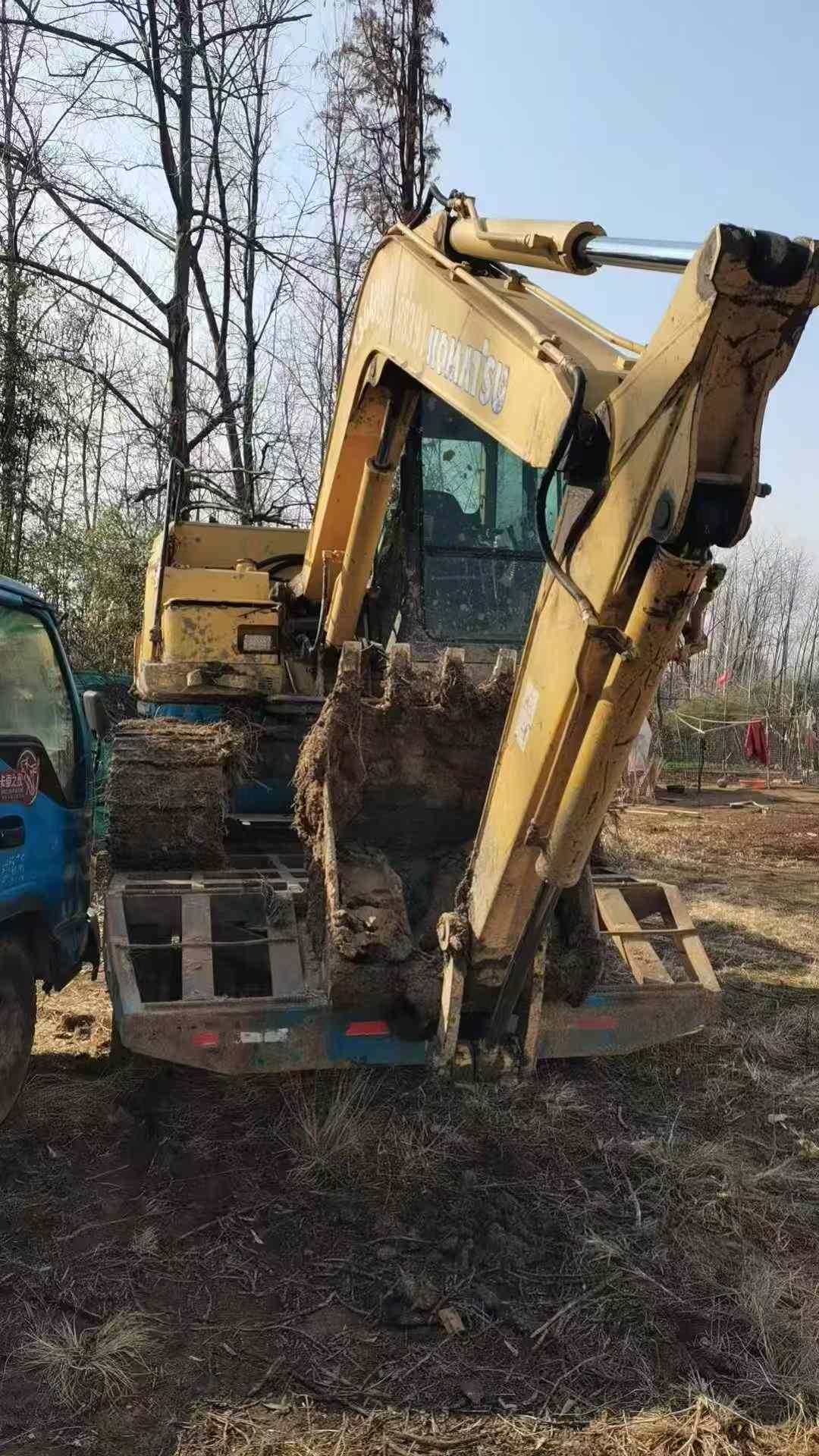 Buy Komatsu PC70 Used Excavator / 2 Used Komatsu PC70 Excavator 2011 Model / 2