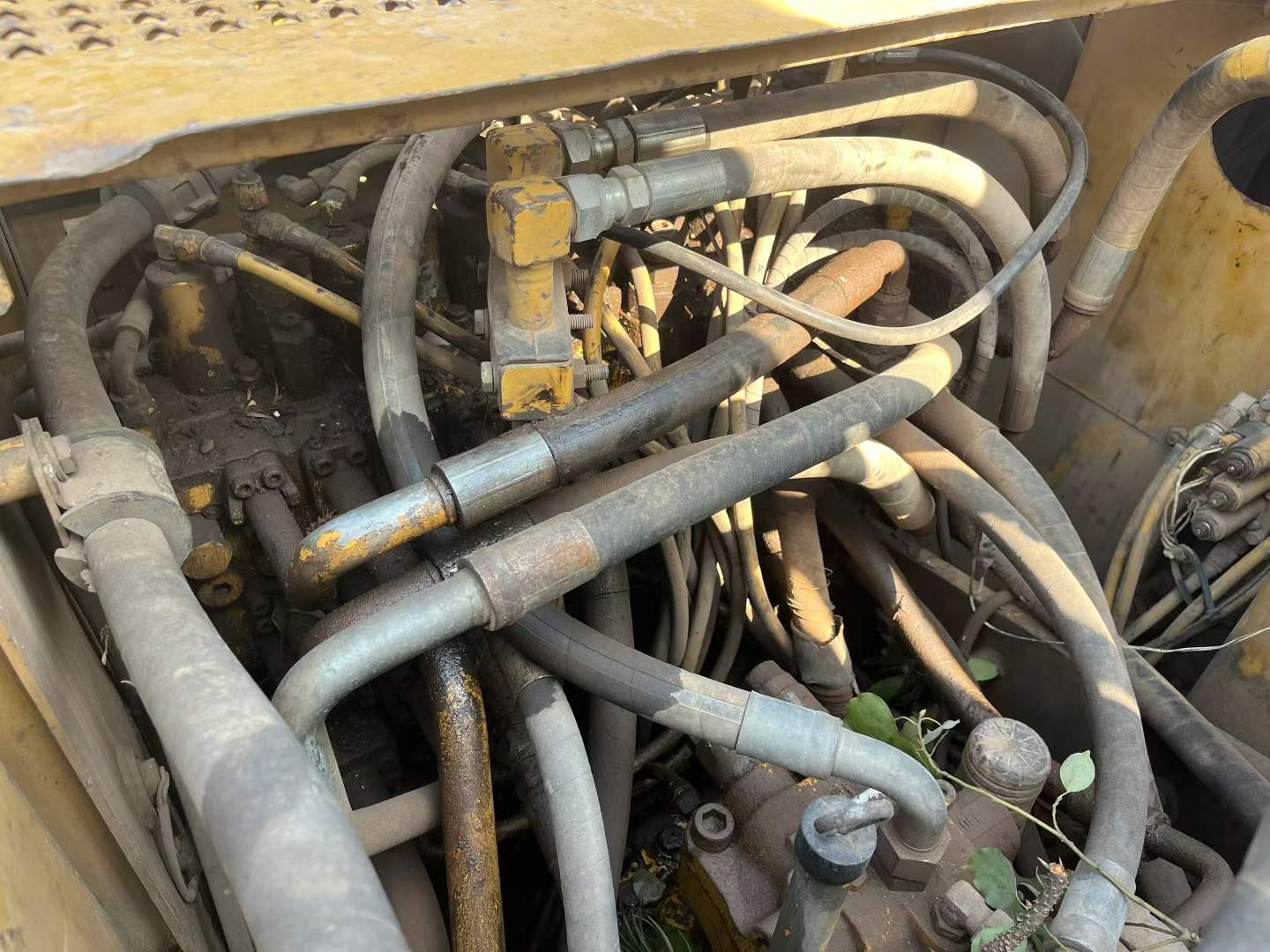 Buy Caterpillar 320C Used Excavator / 5 Used Caterpillar 320C Excavator 2016 Model / 5