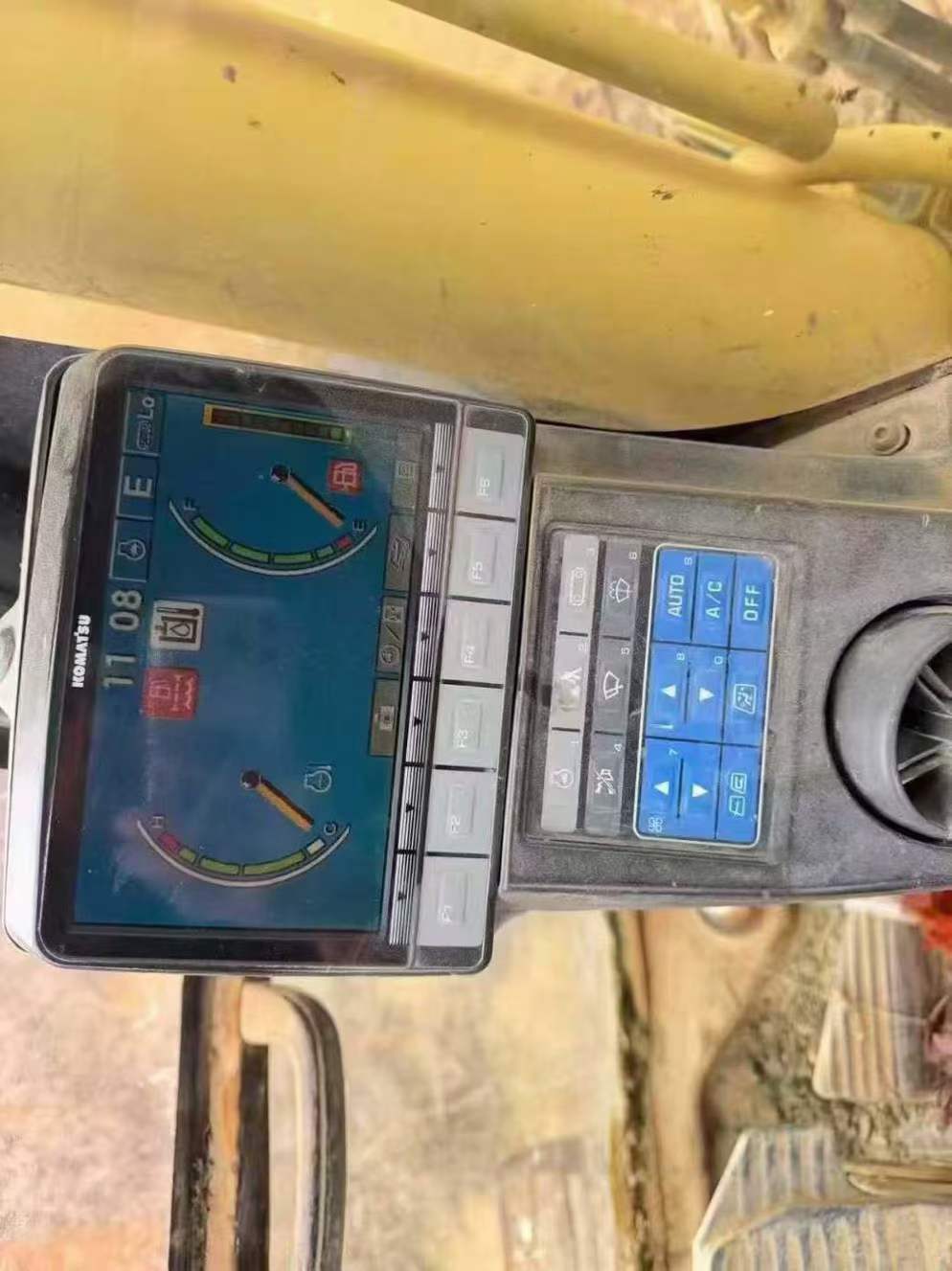 Used Komatsu PC200-8N1 Excavator 2016 Model / 6