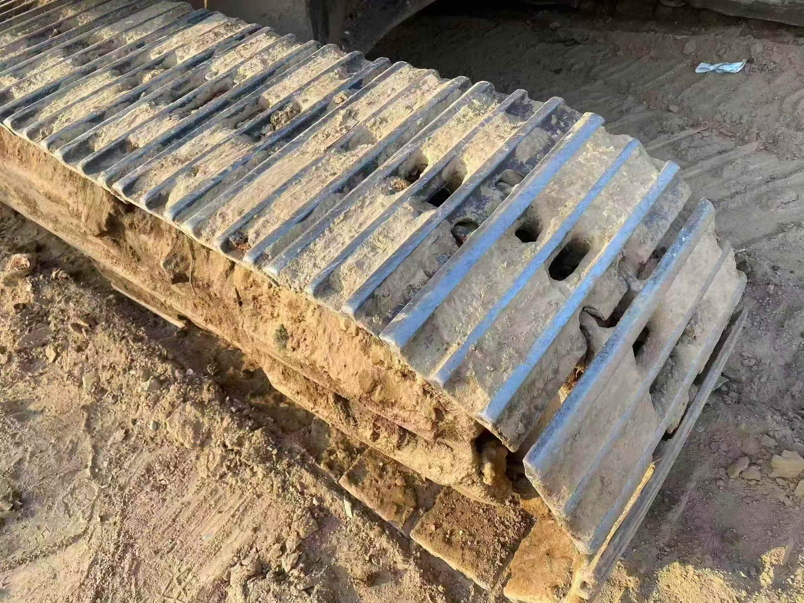 Used Volvo EC300DL Excavator 2016 Model / 9