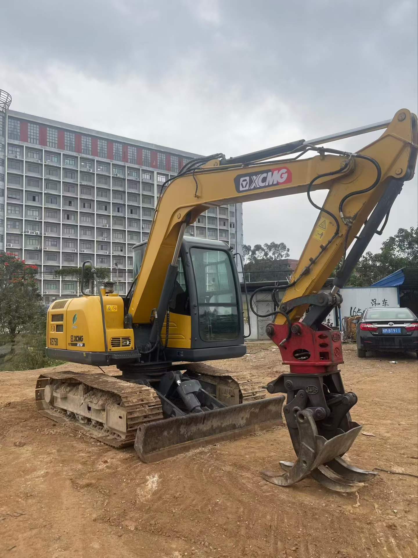 Used XCMG XE75D Excavator 2016 Model / 2