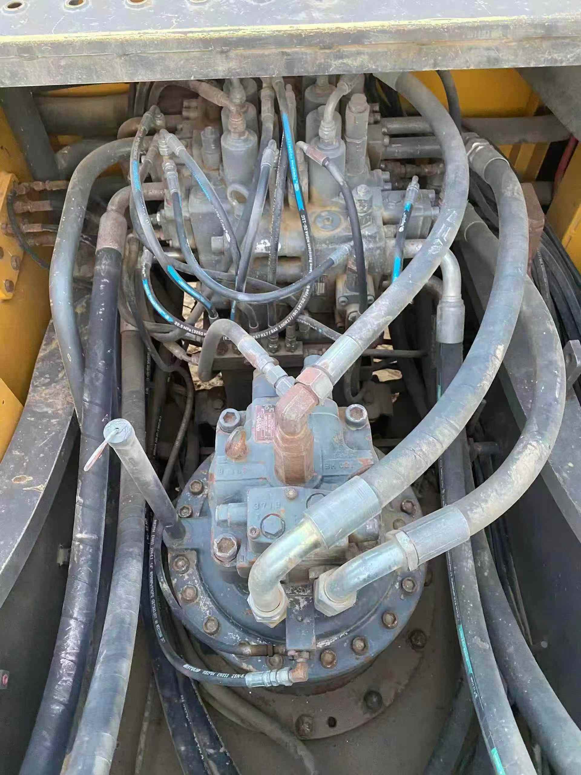 Used Volvo EC300DL Excavator 2016 Model / 6