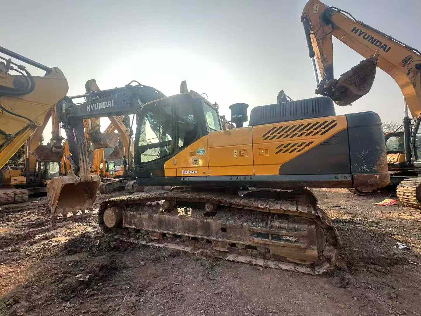Used Hyundai 350LC-9V Excavator 2022 Model / 5