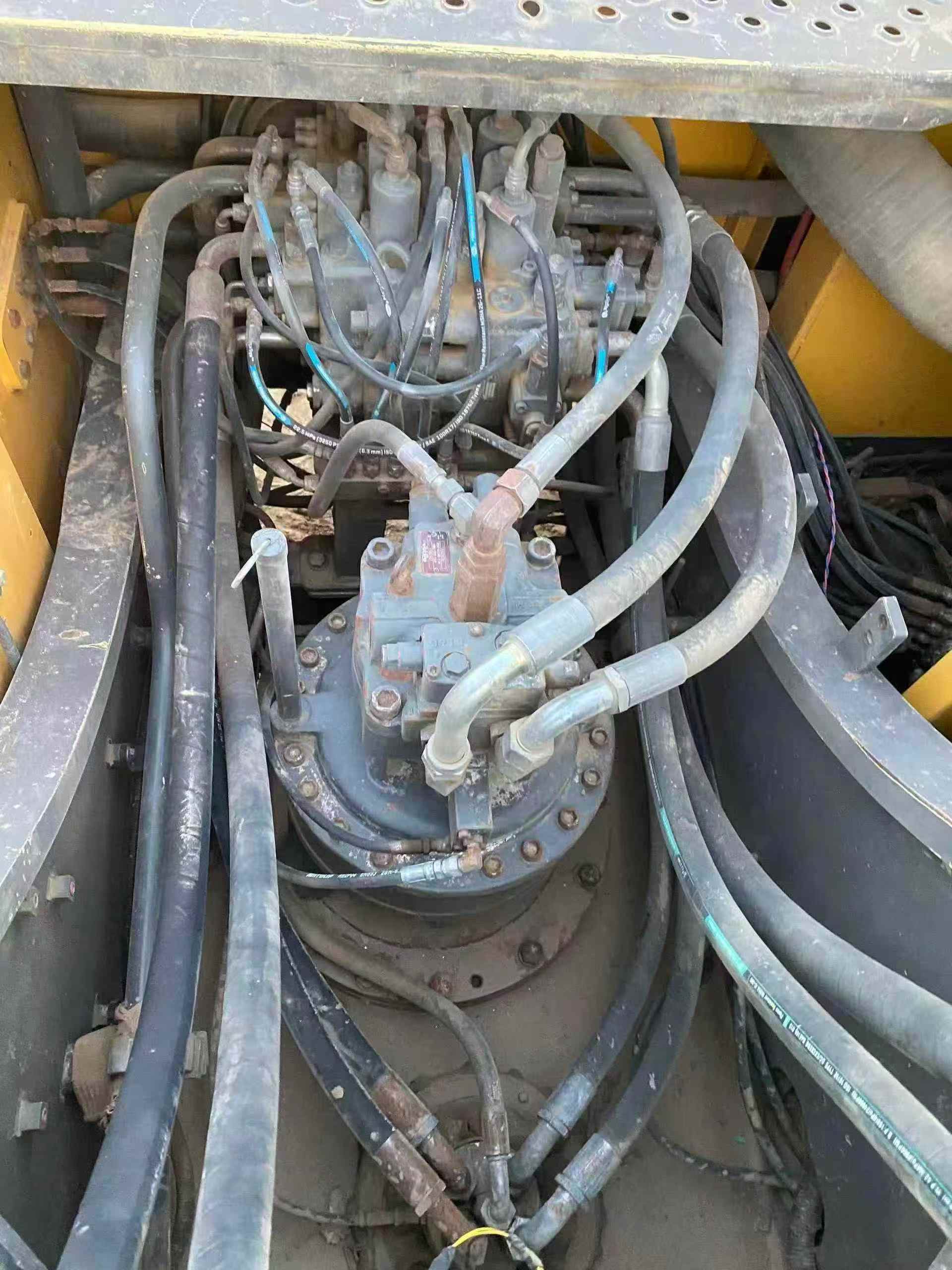 Used Volvo EC300DL Excavator 2016 Model / 7