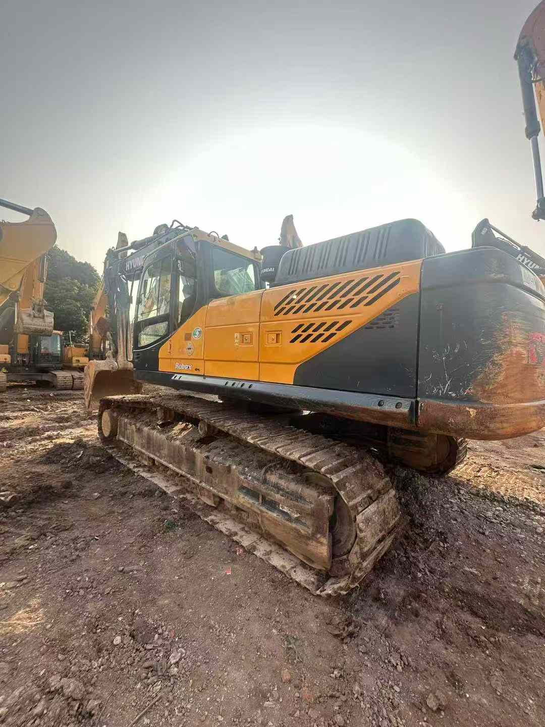 Used Hyundai 350LC-9V Excavator 2022 Model / 6