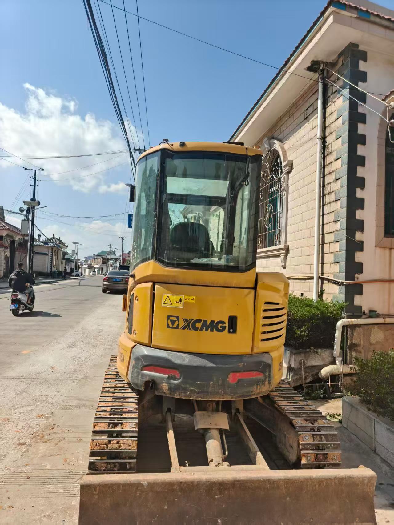 Buy XCMG XE35U Used Excavator
