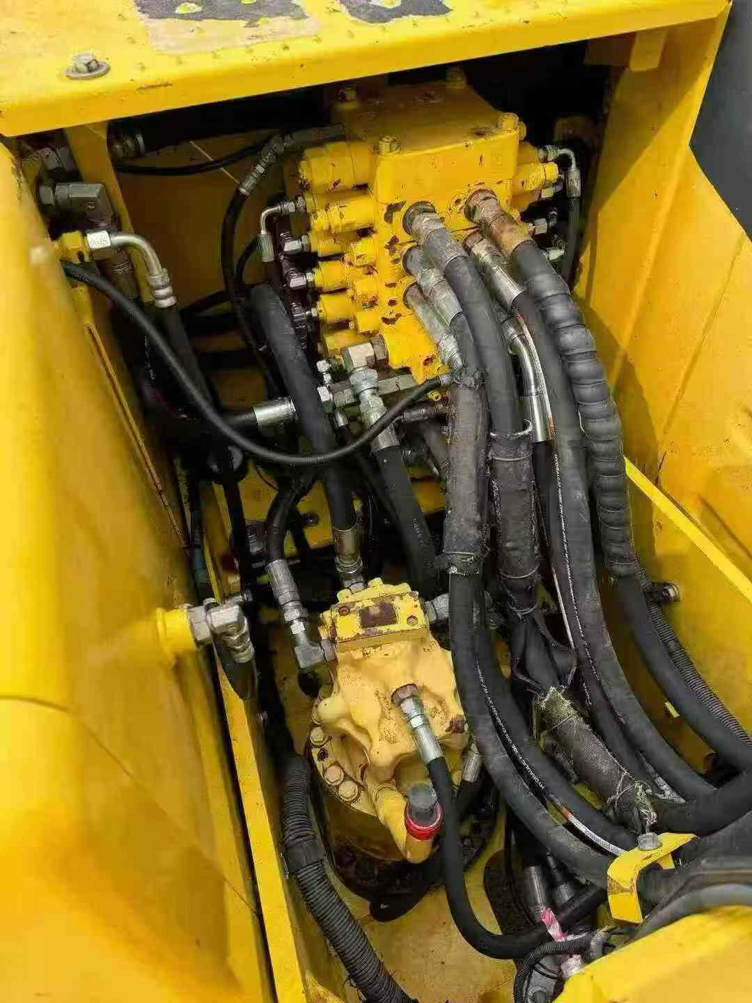 Used Komatsu PC130-8M0 Excavator 2016 Model / 4