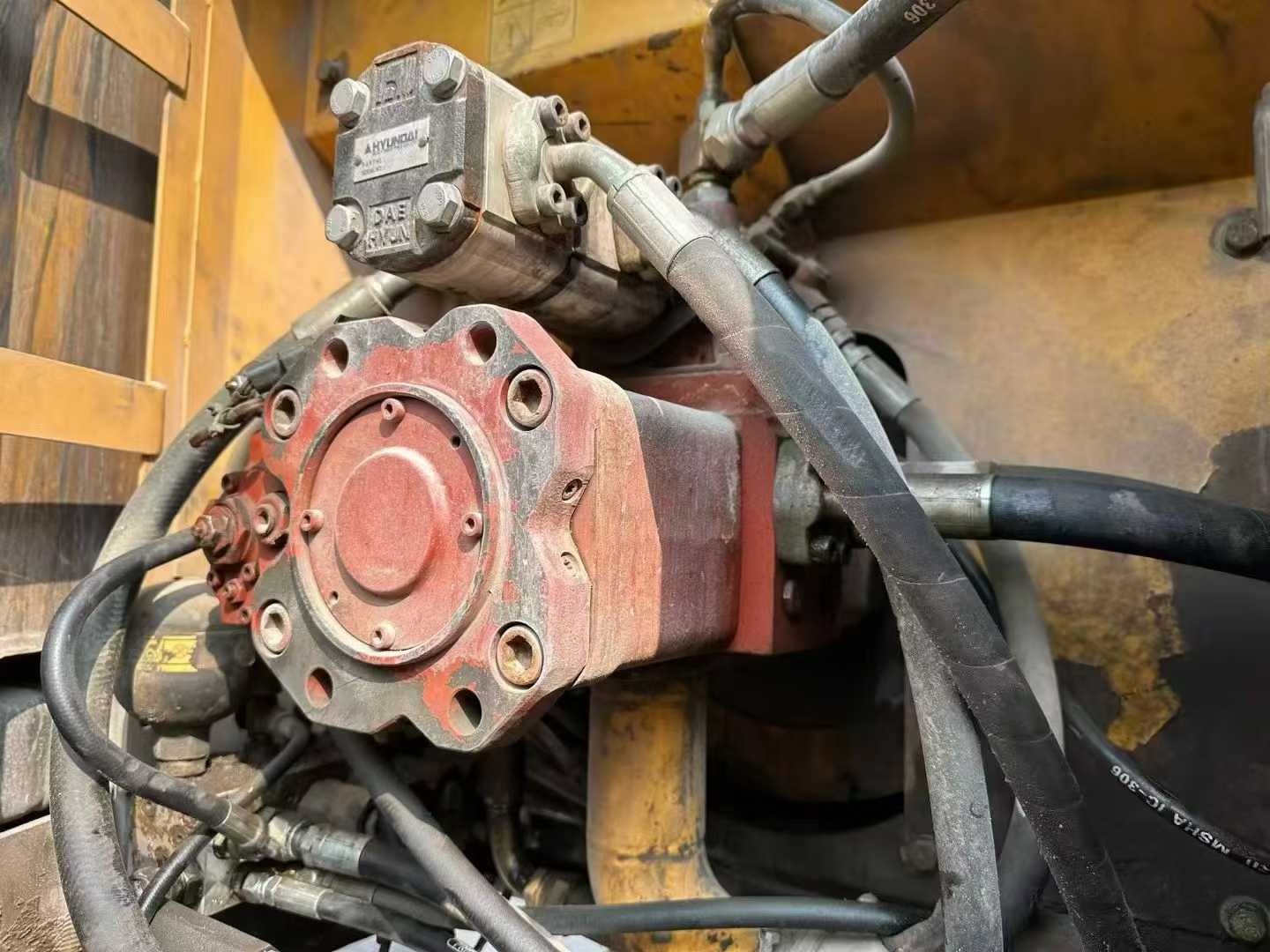 Used Hyundai R150-7 Excavator 2009 Model / 5