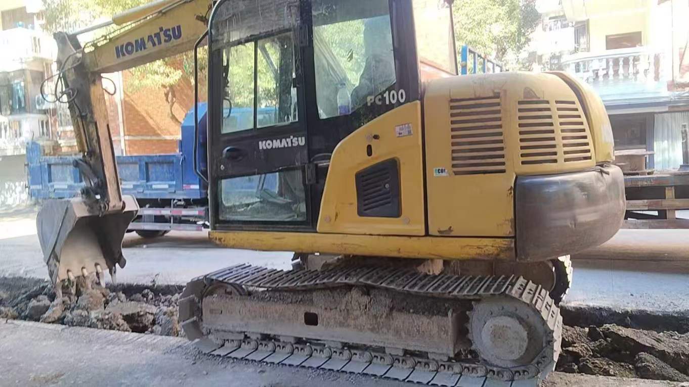 Buy Komatsu PC60-8 Used Excavator