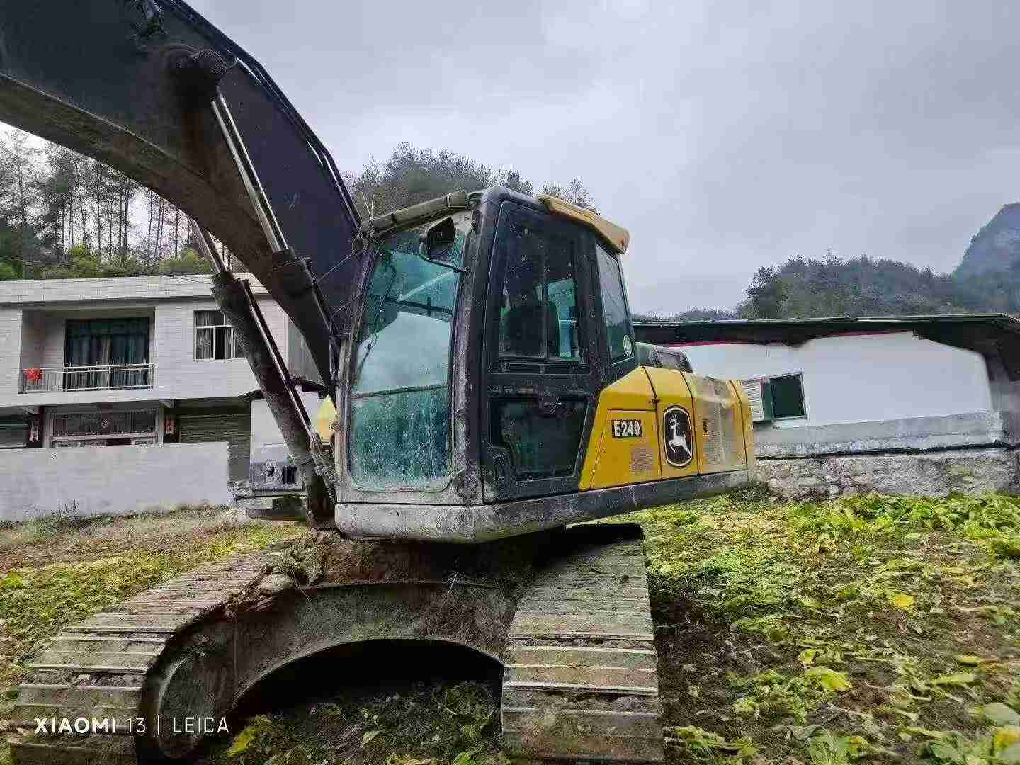 Buy JohnDeere E210 Used Excavator / 3 Used JohnDeere E210 Excavator 2017 Model / 3