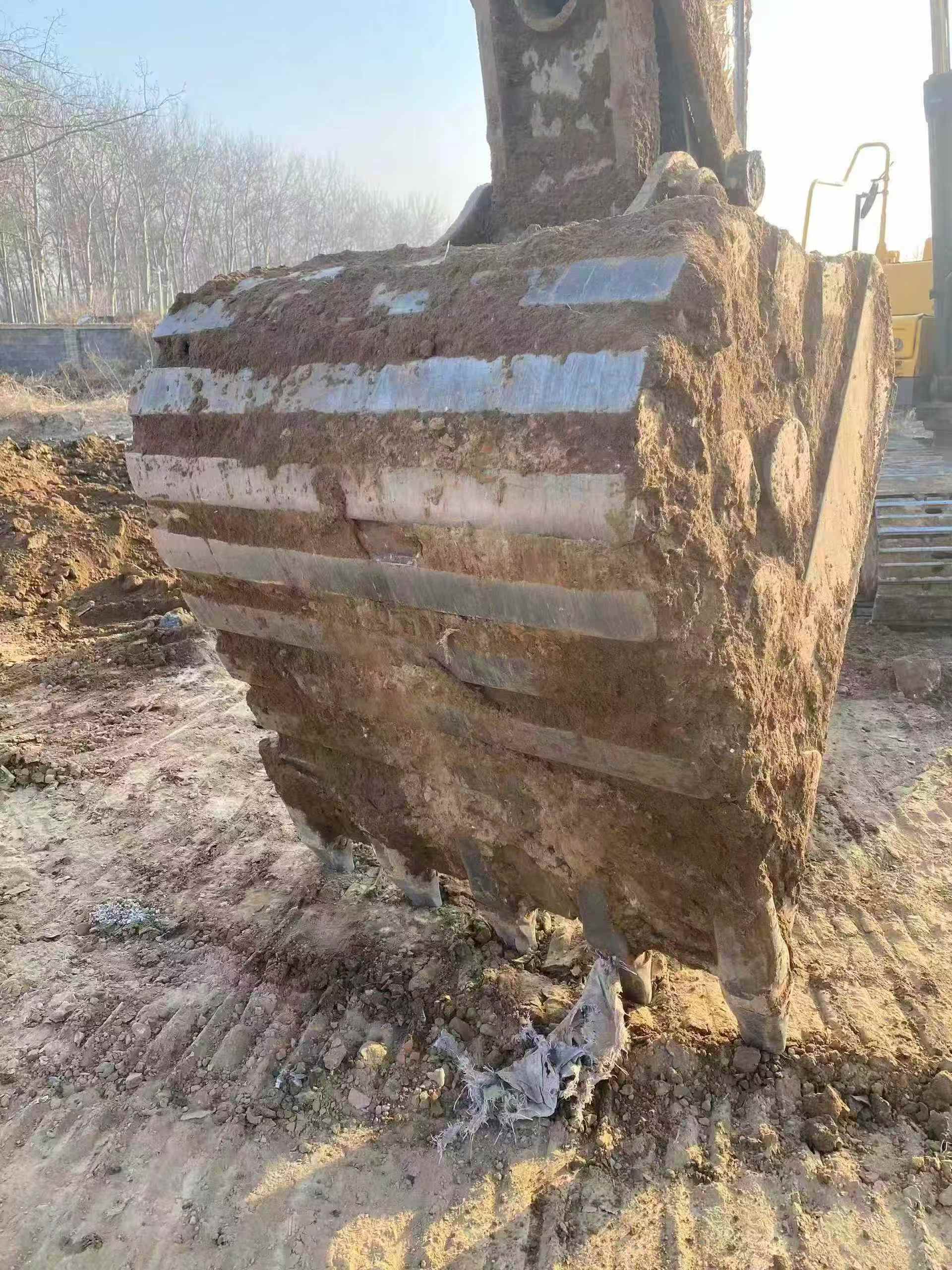 Used Volvo EC300DL Excavator 2016 Model / 8