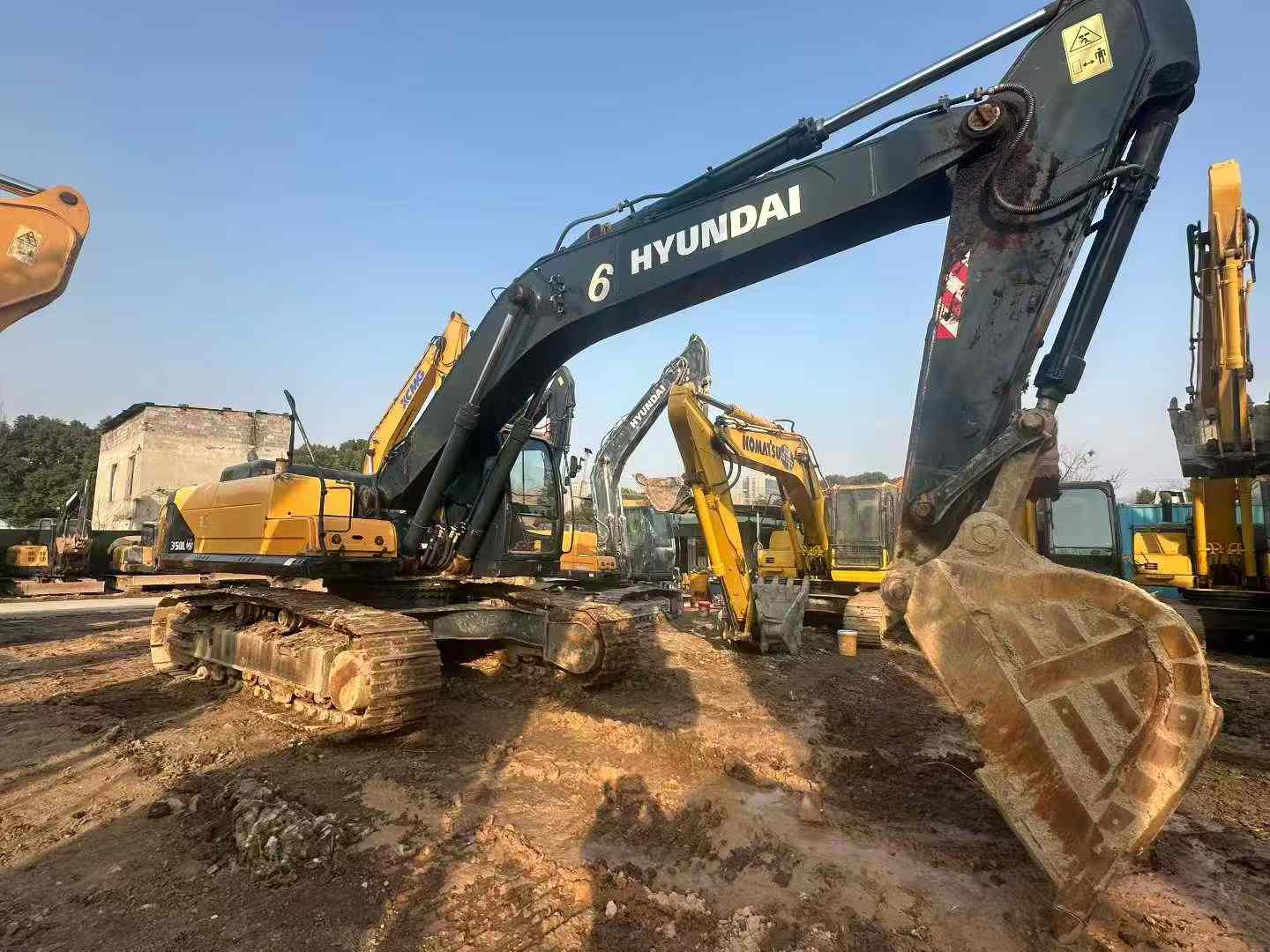 Used Hyundai 350LC-9V Excavator 2022 Model / 4