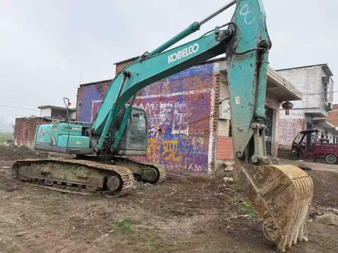 Buy Kobelco SK210 Used Excavator