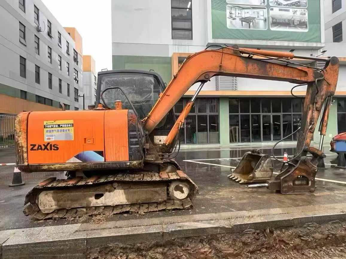 Buy Hitachi ZX60 Used Excavator