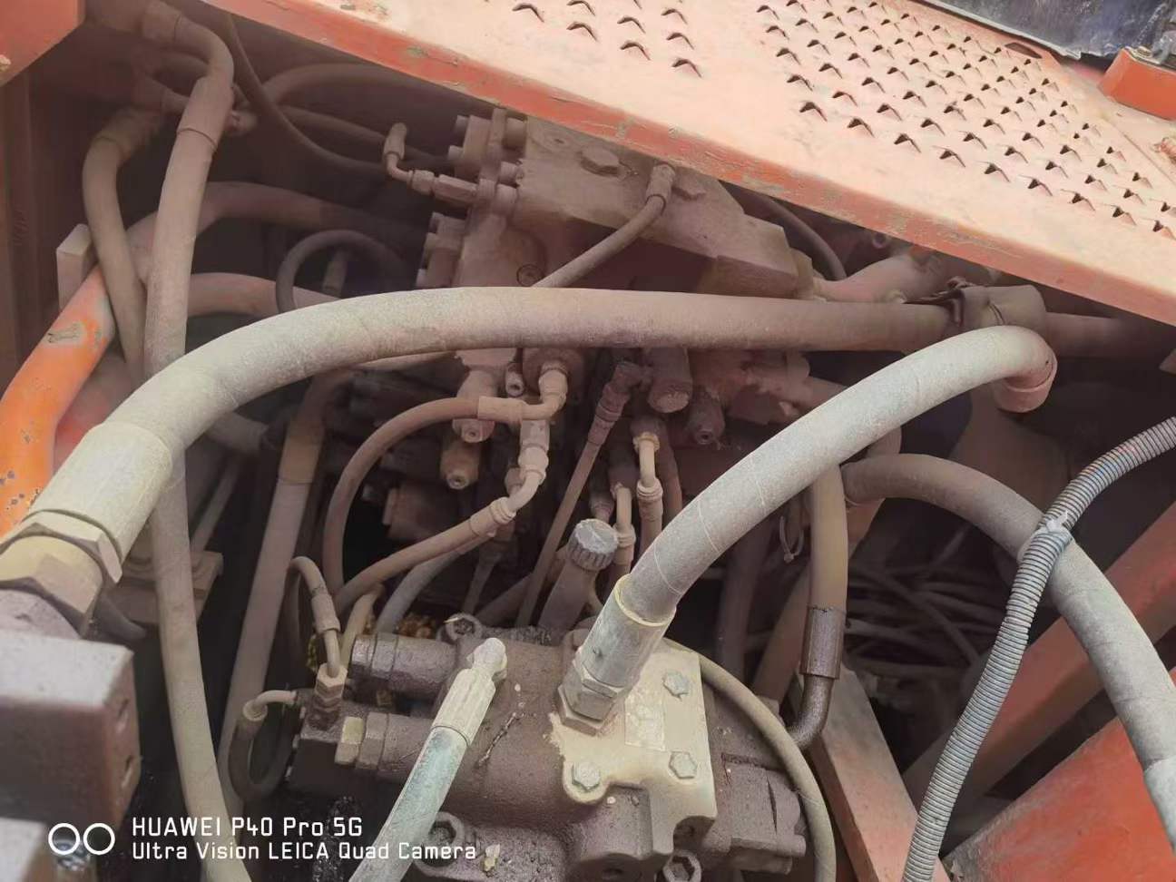 Used Doosan S225 Excavator 2011 Model / 3