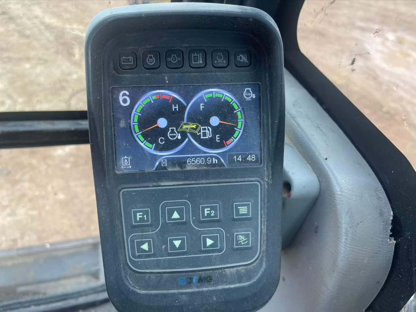 Used XCMG XE75D Excavator 2016 Model / 6