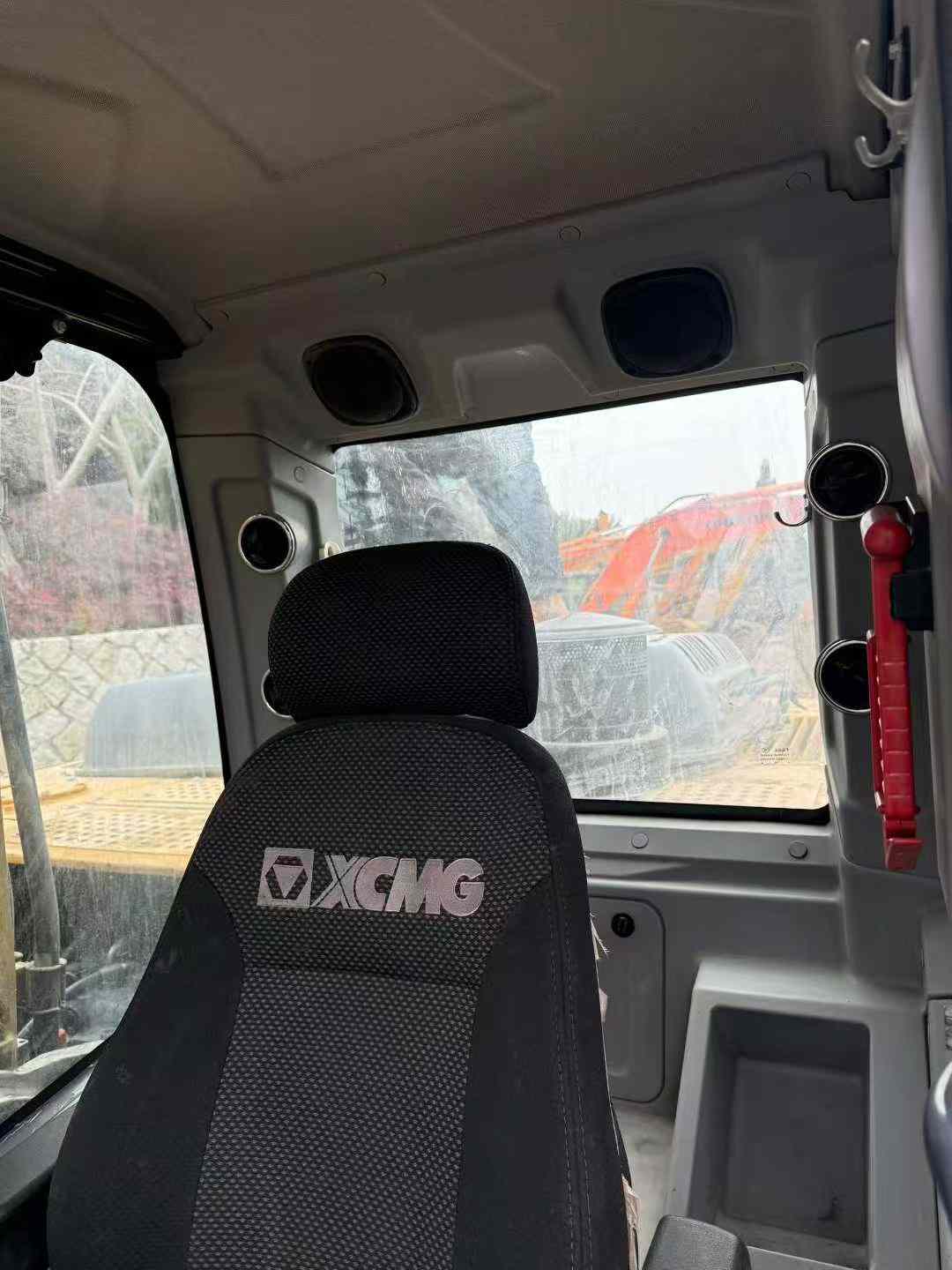 Used XCMG XE7000 Excavator 2020 Model / 8