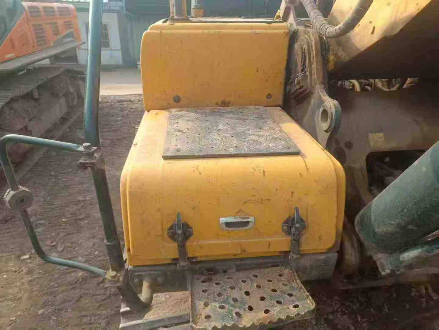 Used Hyundai R485LVS Excavator 2019 Model / 9