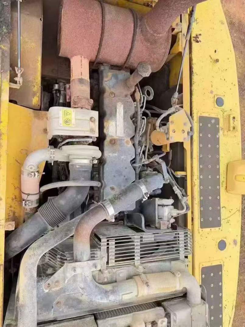 Used Komatsu PC200-8N1 Excavator 2016 Model / 7