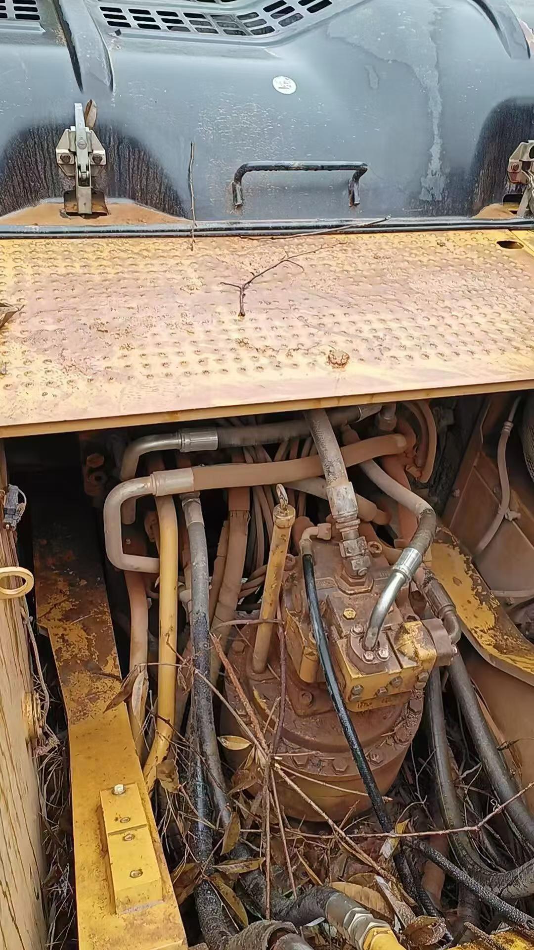 Used Caterpillar CT18 Excavator 2015 Model / 6