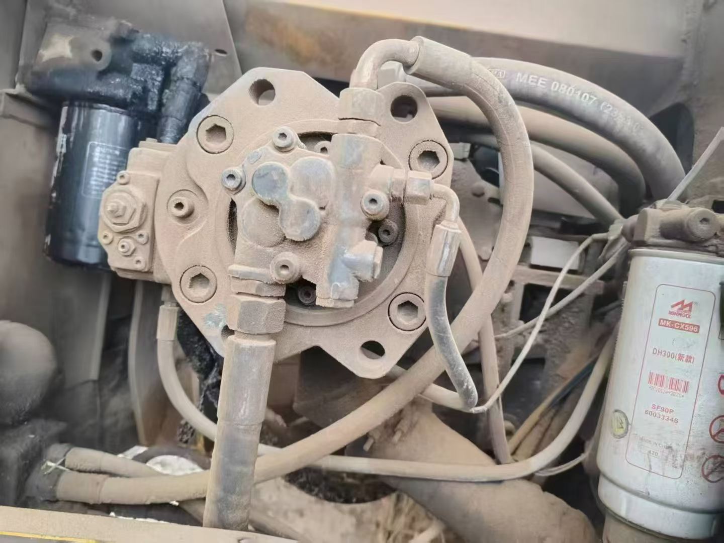 Used XCMG XE215CA Excavator 2013 Model / 3