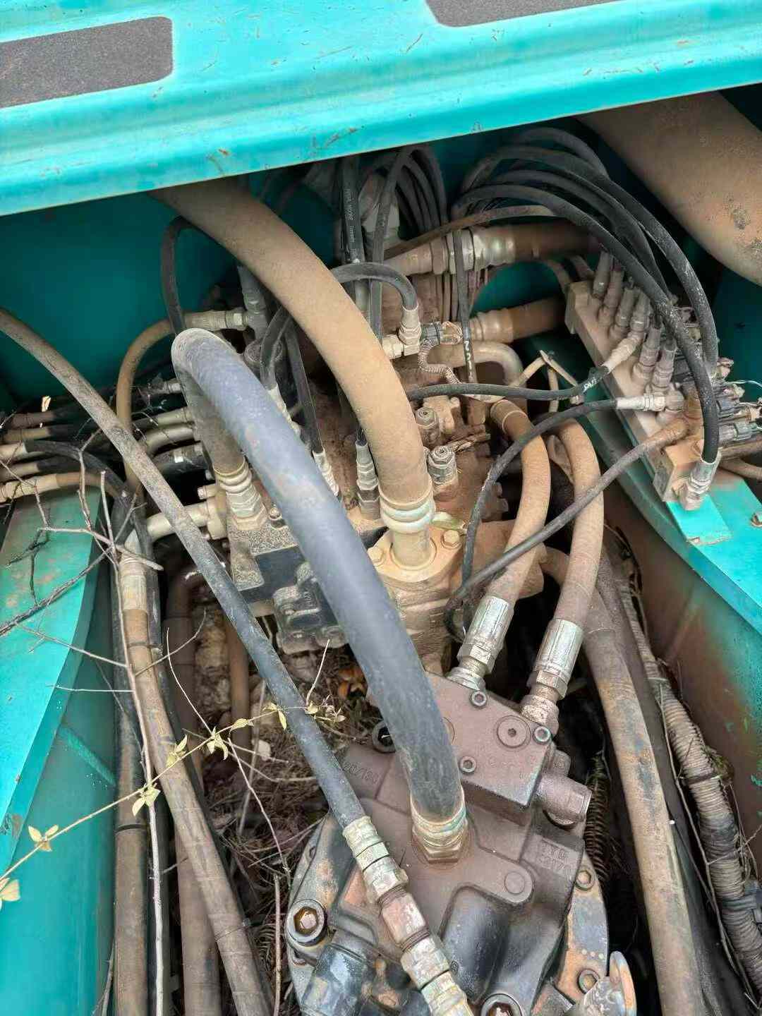 Used Kobelco SK200 Excavator 2016 Model / 4