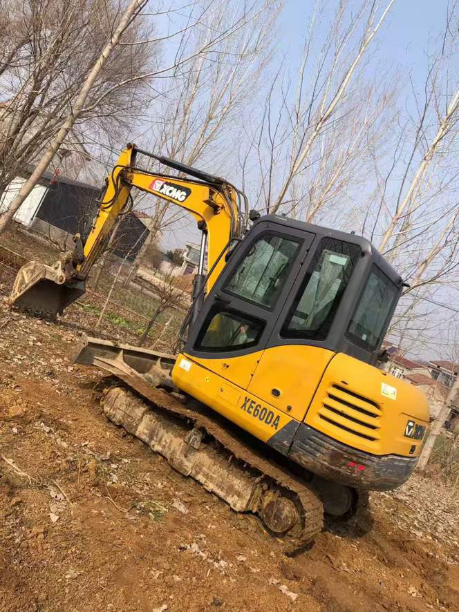 Buy XCMG XE60DA Used Excavator