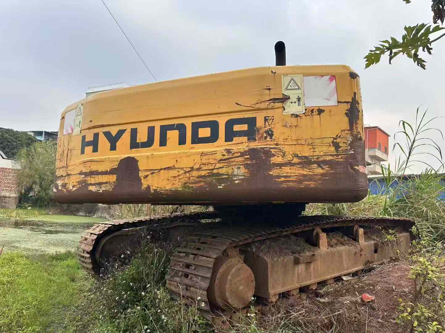 Used Hyundai R305LVS Excavator 2016 Model / 2