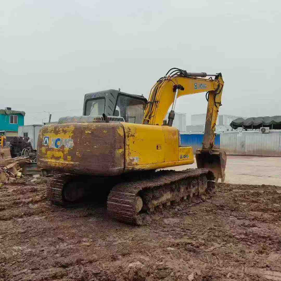 Buy XCMG XE150D Used Excavator