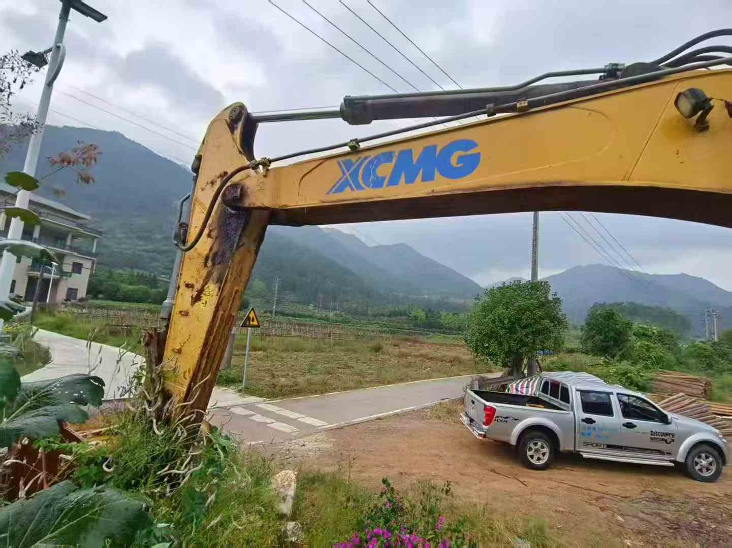 Used XCMG XE370 Excavator 2016 Model / 3