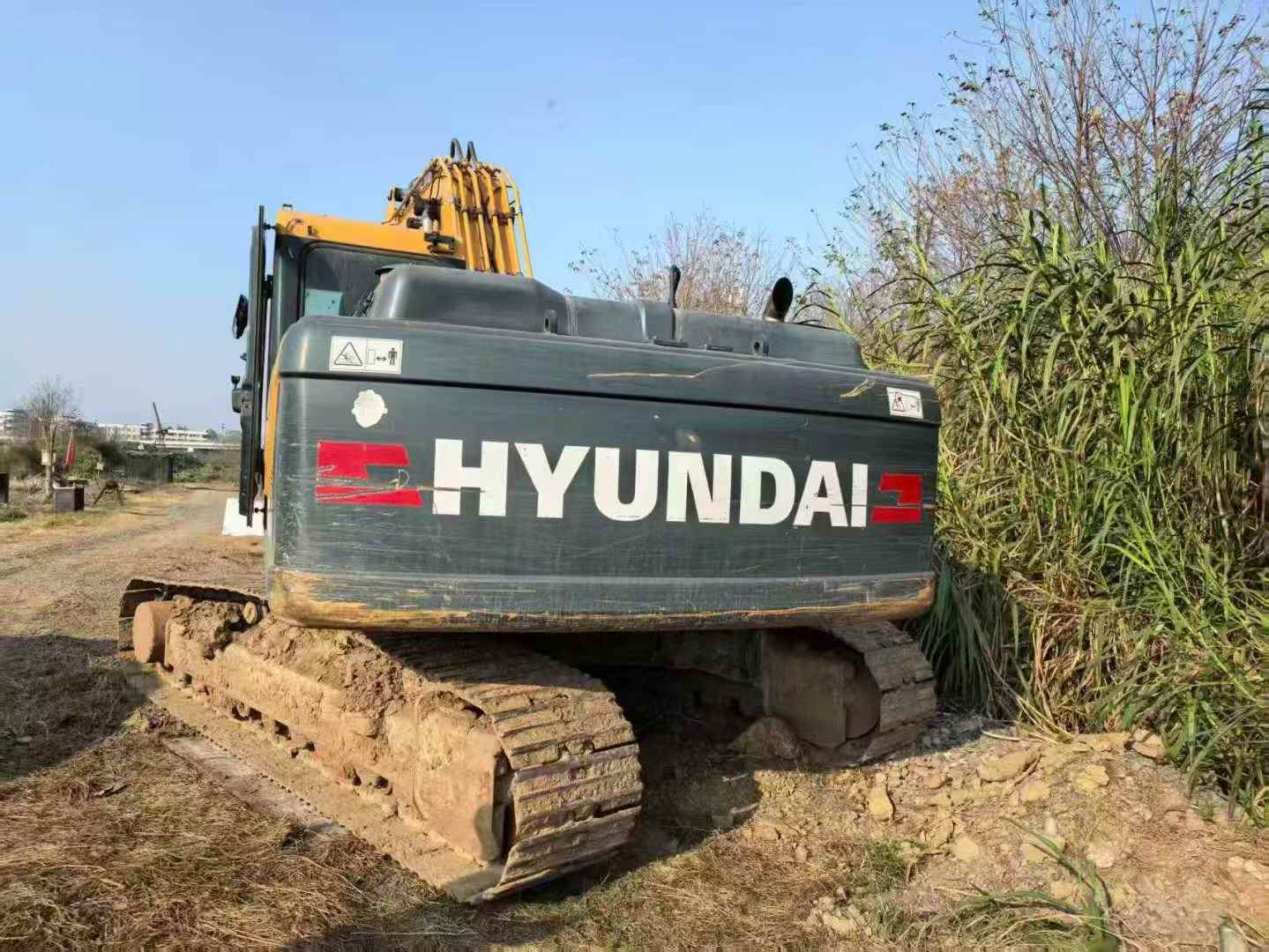 Used Hyundai R225LVS Excavator 2018 Model / 6