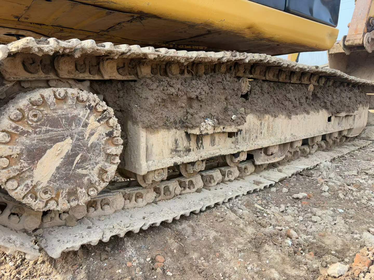 Used Caterpillar 323D2L Excavator 2014 Model / 9