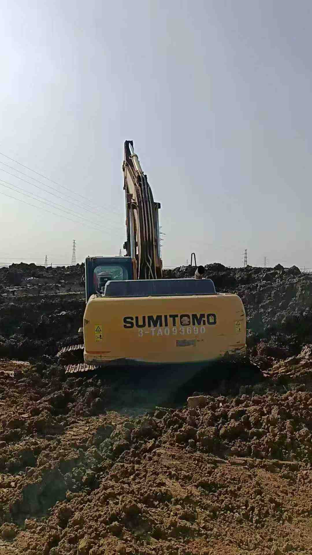 Used Sumitomo SH240-3 Excavator 2017 Model / 4