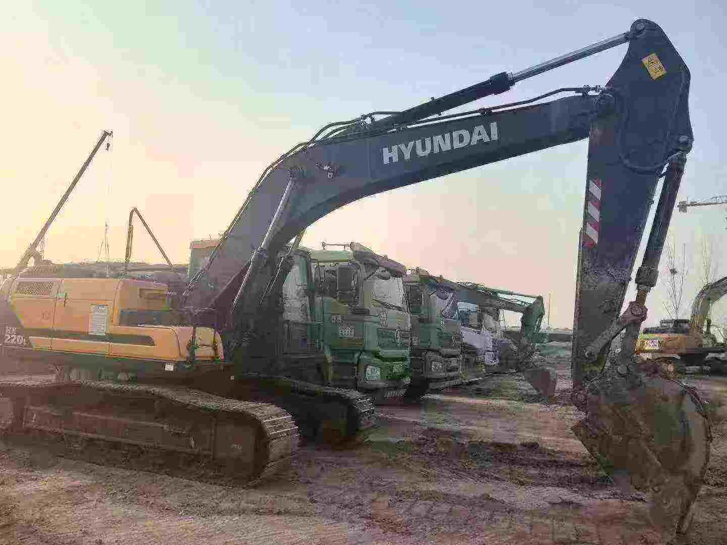 Used Hyundai HX220L Excavator 2025 Model / 3