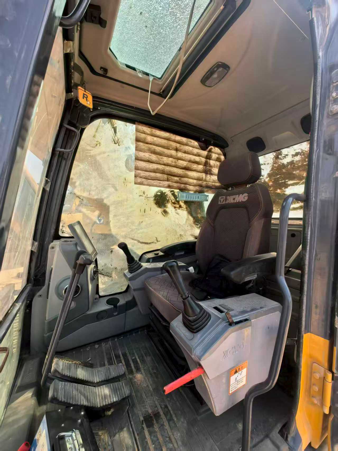 Used XCMG XE335GK Excavator 2022 Model / 6