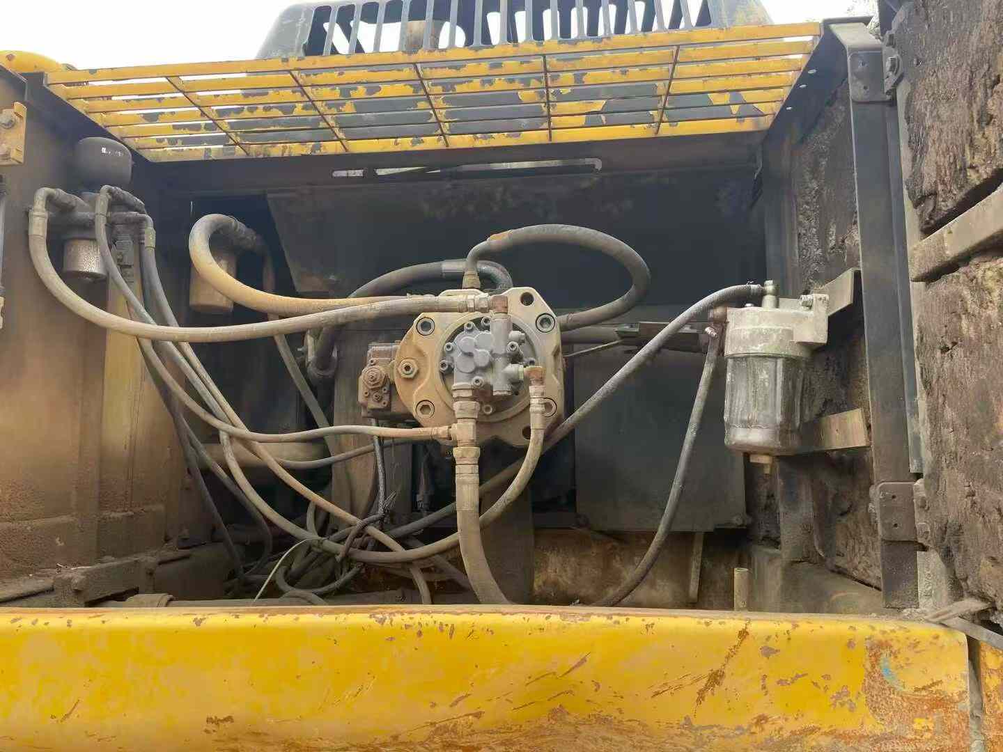 Used Kato HD1430 Excavator 2016 Model / 8