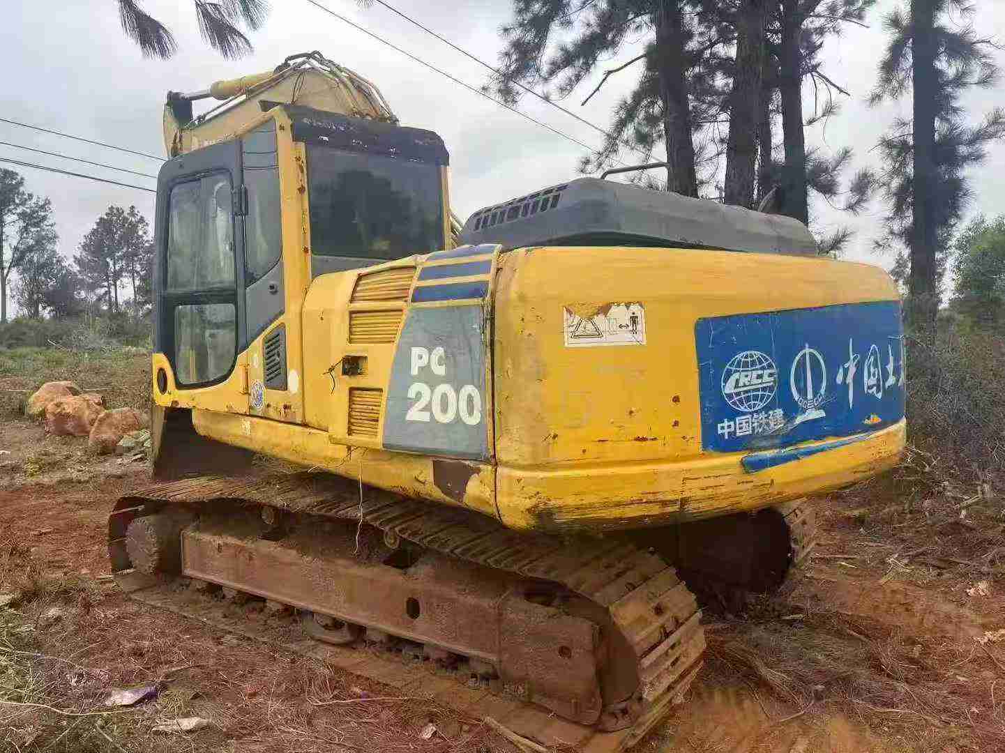 Used Komatsu PC200 Excavator 2011 Model / 3