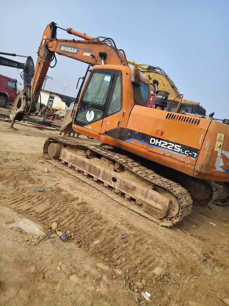 Buy Doosan  DL507-9C Used Excavator