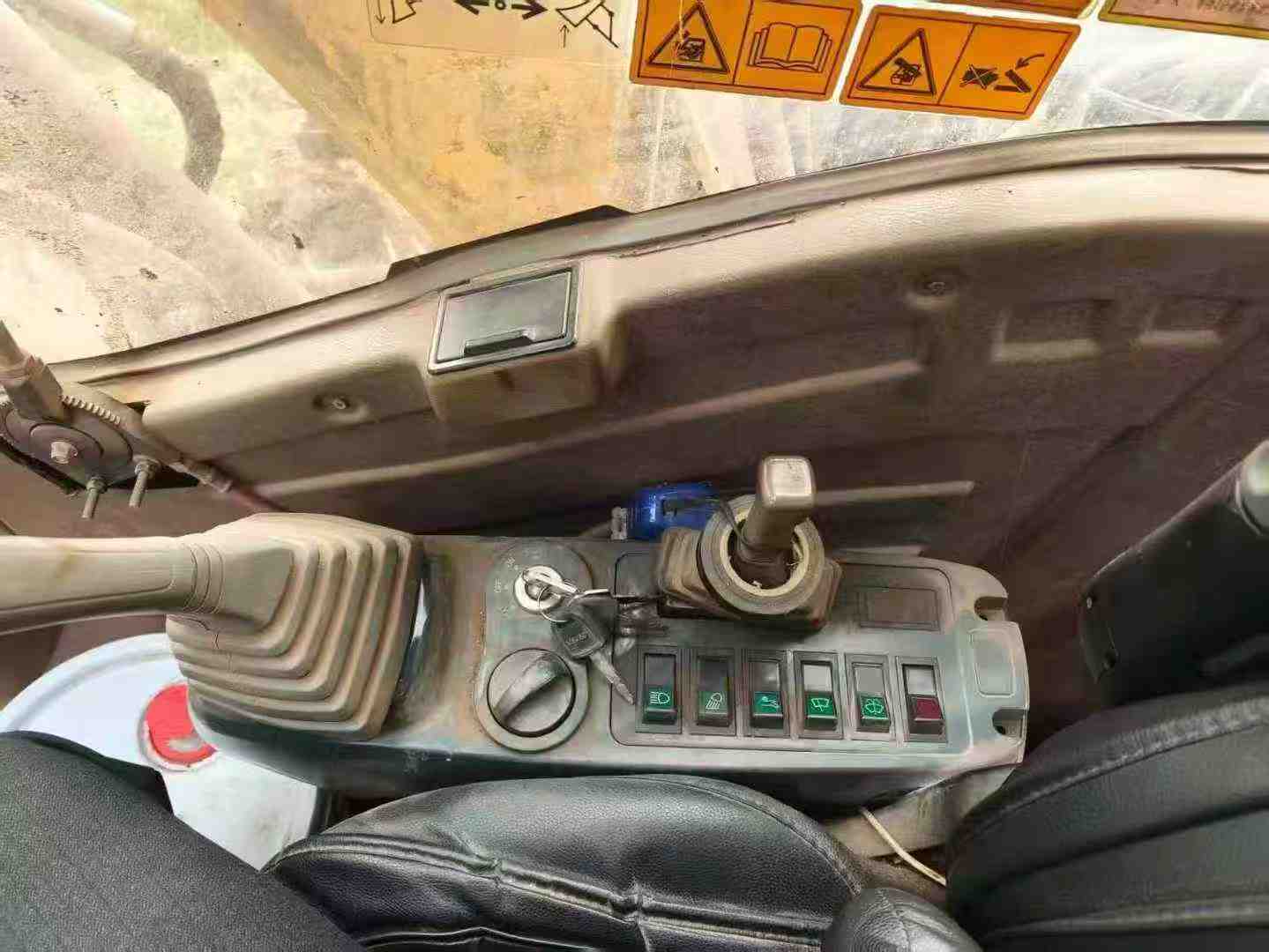 Used XCMG XE80C Excavator 2016 Model / 3